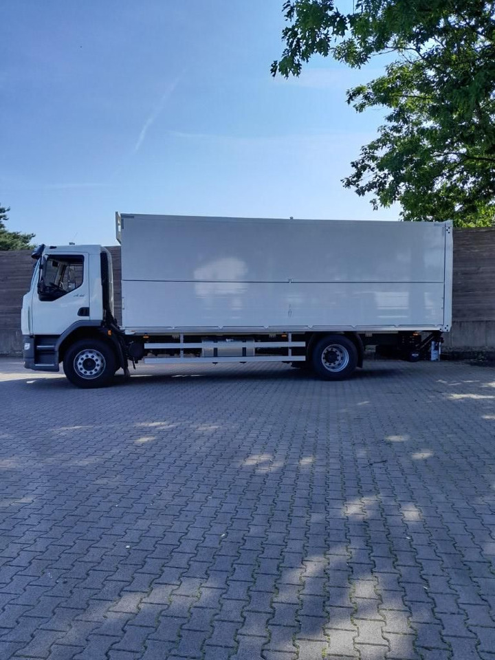DAF XB 310 FA 18t Getränkeaufbau DAF XB 310 FA 18t Getränkeaufbau - За напитки камион: снимка 3 DAF XB 310 FA 18t Getränkeaufbau DAF XB 310 FA 18t Getränkeaufbau - За напитки камион: снимка 3
