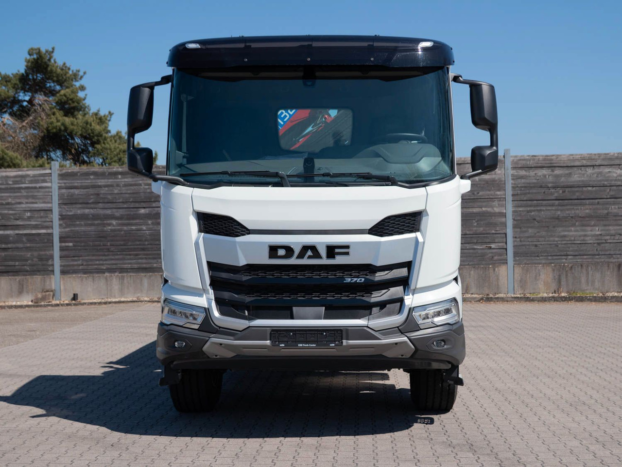 Нови Самосвал камион DAF XDC 370 FA Meiller Krankipper HMF DAF XDC 370 FA Meiller Krankipper HMF: снимка 12 Нови Самосвал камион DAF XDC 370 FA Meiller Krankipper HMF DAF XDC 370 FA Meiller Krankipper HMF: снимка 12