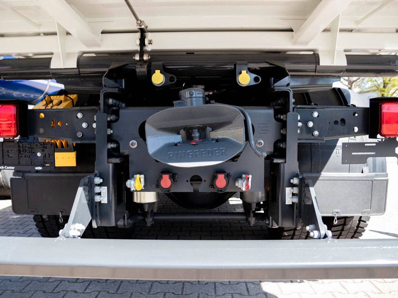 Нови Самосвал камион DAF XDC 370 FA Meiller Krankipper HMF DAF XDC 370 FA Meiller Krankipper HMF: снимка 26 Нови Самосвал камион DAF XDC 370 FA Meiller Krankipper HMF DAF XDC 370 FA Meiller Krankipper HMF: снимка 26