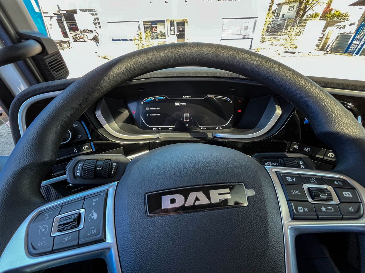 Нови Самосвал камион DAF XDC 370 FA Meiller Krankipper HMF DAF XDC 370 FA Meiller Krankipper HMF: снимка 18 Нови Самосвал камион DAF XDC 370 FA Meiller Krankipper HMF DAF XDC 370 FA Meiller Krankipper HMF: снимка 18