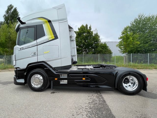 DAF XG+ 480 FT 75 Jahre DAF Edition "Limitiert" DAF XG+ 480 FT 75 Jahre DAF Edition - Влекач: снимка 5 DAF XG+ 480 FT 75 Jahre DAF Edition "Limitiert" DAF XG+ 480 FT 75 Jahre DAF Edition - Влекач: снимка 5