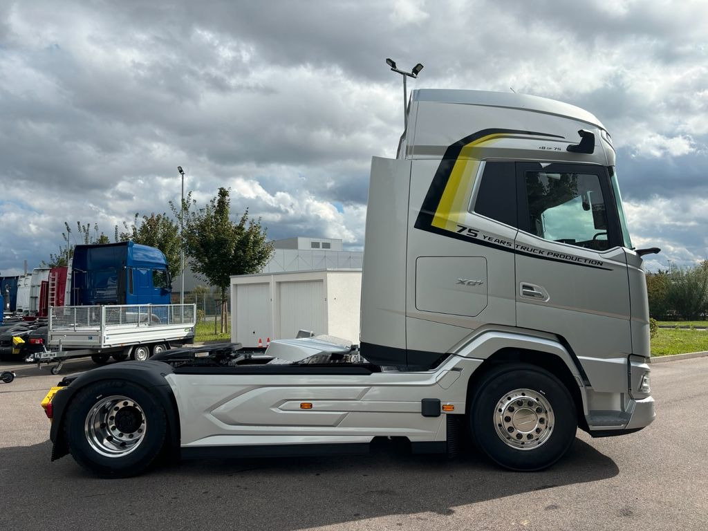 DAF XG+ 480 FT 75 Jahre DAF Edition "Limitiert" - Влекач: снимка 5 DAF XG+ 480 FT 75 Jahre DAF Edition "Limitiert" - Влекач: снимка 5