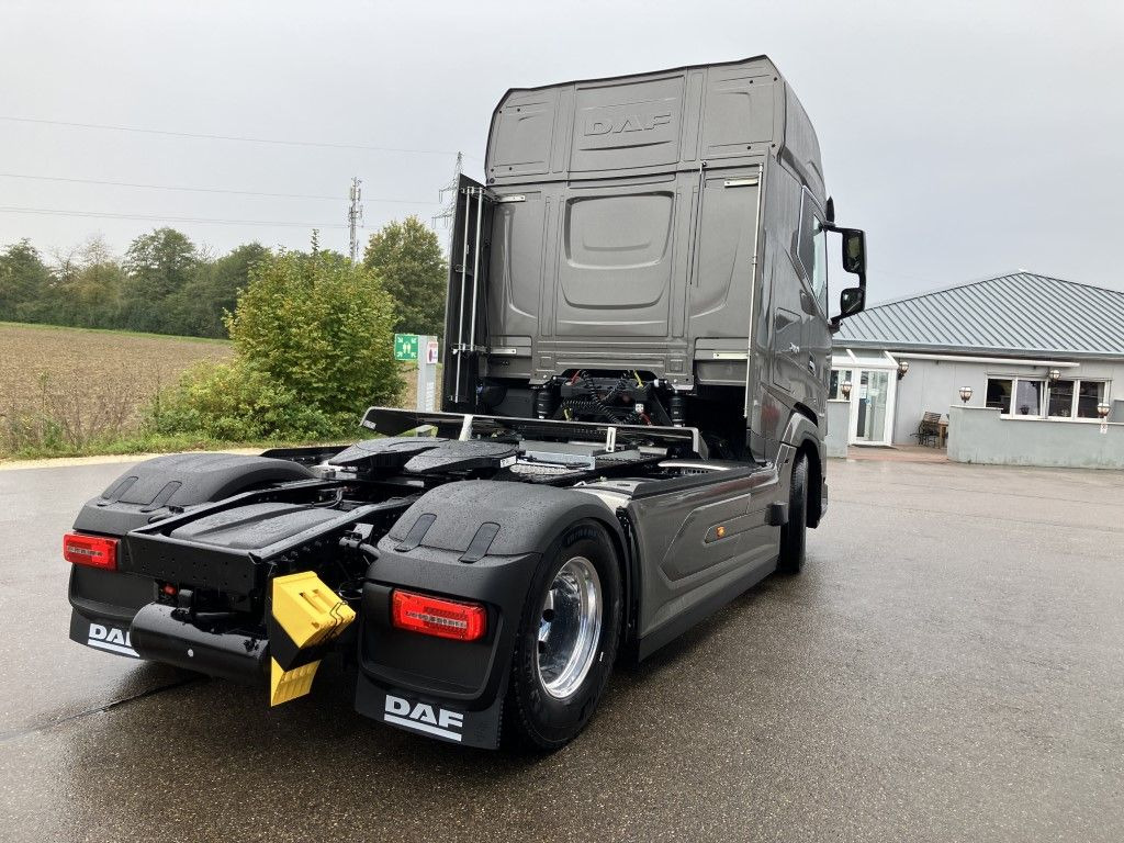 DAF XG 530 FT - Влекач: снимка 3 DAF XG 530 FT - Влекач: снимка 3