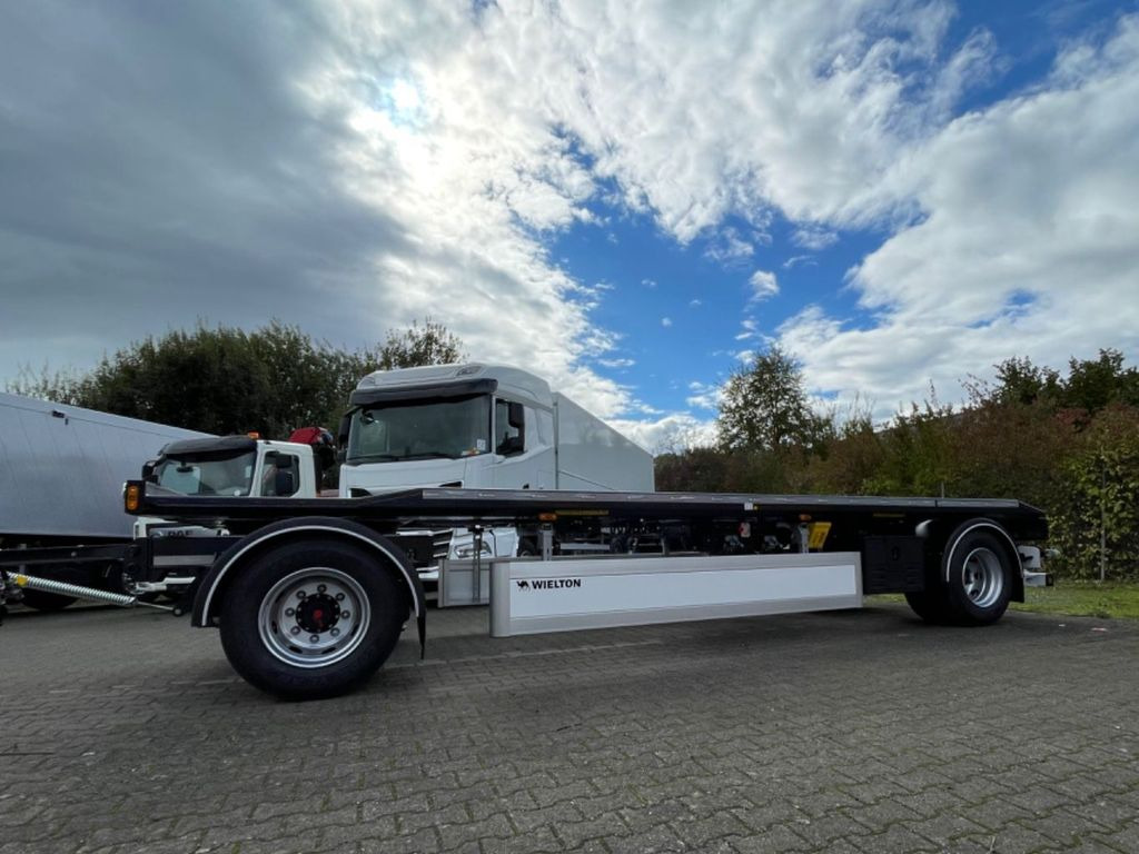 Wielton 2-Achs Außenroller-Abrollanhänger Wielton 2-Achs Außenroller-Abrollanhänger - Мултилифт/ Лифтдъмпер ремарке: снимка 2 Wielton 2-Achs Außenroller-Abrollanhänger Wielton 2-Achs Außenroller-Abrollanhänger - Мултилифт/ Лифтдъмпер ремарке: снимка 2