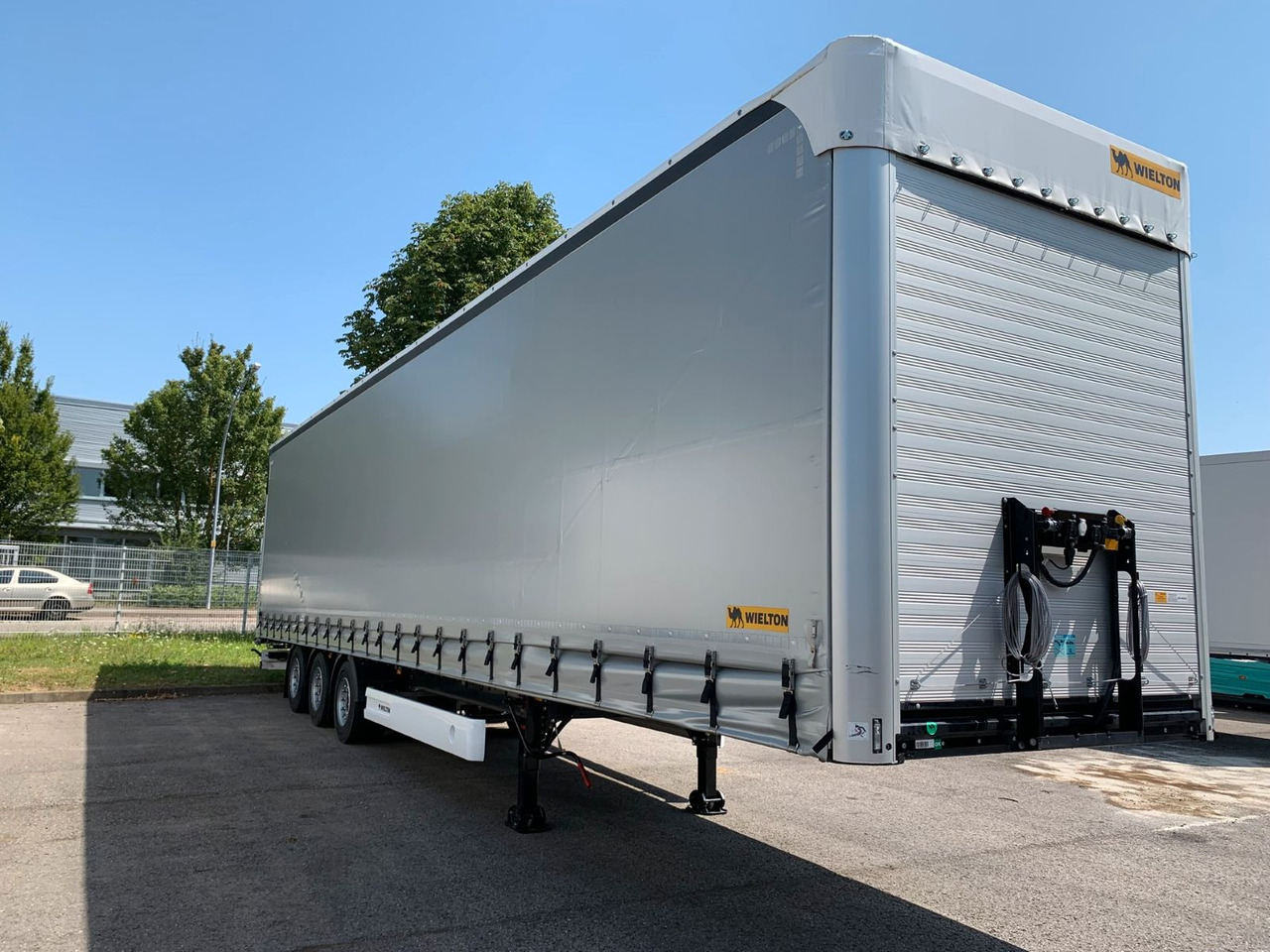 Wielton Curtain Master MEGA - Брезентово ремарке: снимка 2 Wielton Curtain Master MEGA - Брезентово ремарке: снимка 2