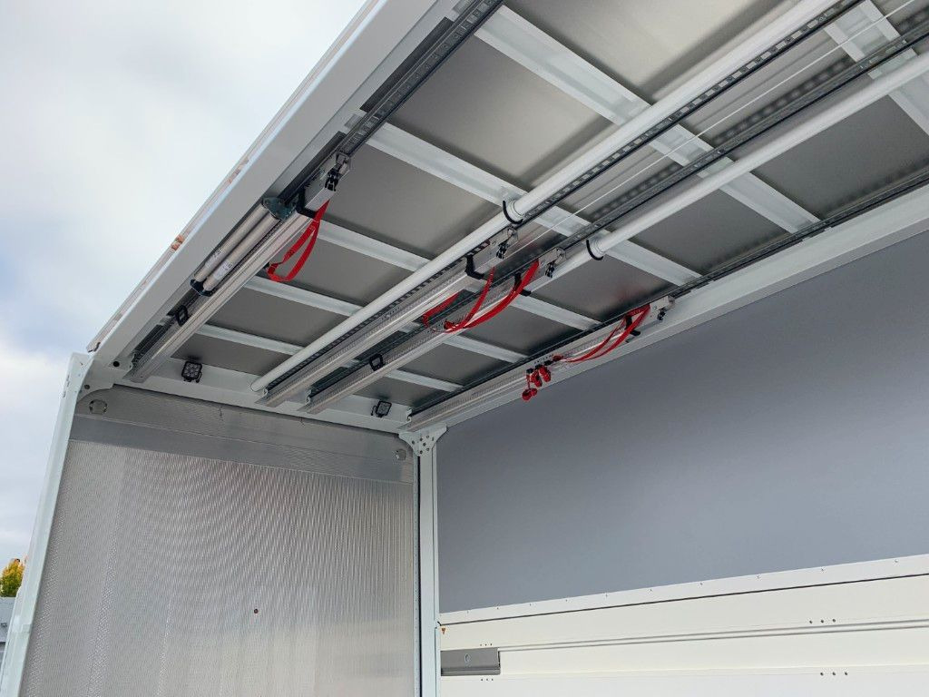 Zentralachsanhänger Swing-Board I tiefgekuppelt - За напитки ремарке: снимка 5 Zentralachsanhänger Swing-Board I tiefgekuppelt - За напитки ремарке: снимка 5