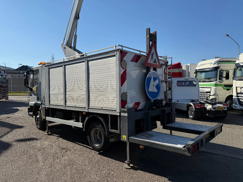 Iveco ML 100 ML100E18 custers skyworker 2009 - Камион: снимка 4 Iveco ML 100 ML100E18 custers skyworker 2009 - Камион: снимка 4