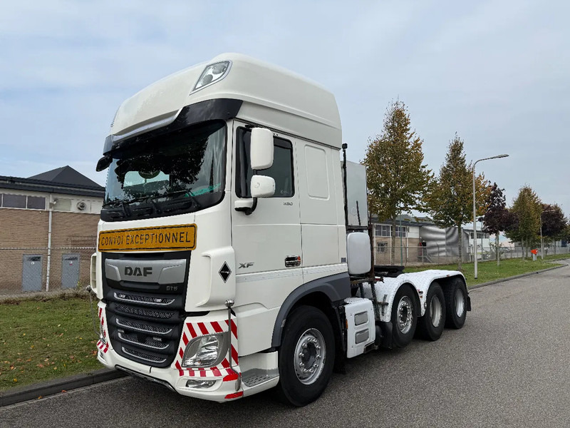 DAF XF 530 FTM 8X4 handgeschakeld 8-2018 retarder - Влекач: снимка 1 DAF XF 530 FTM 8X4 handgeschakeld 8-2018 retarder - Влекач: снимка 1