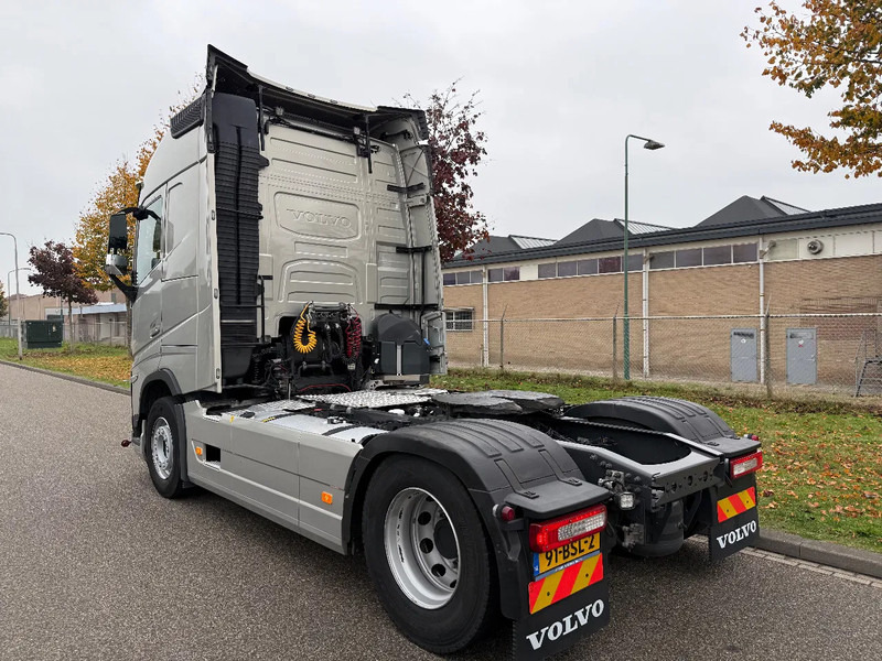 Volvo FH 460 2022 only 406.000 km !!! - Влекач: снимка 3 Volvo FH 460 2022 only 406.000 km !!! - Влекач: снимка 3