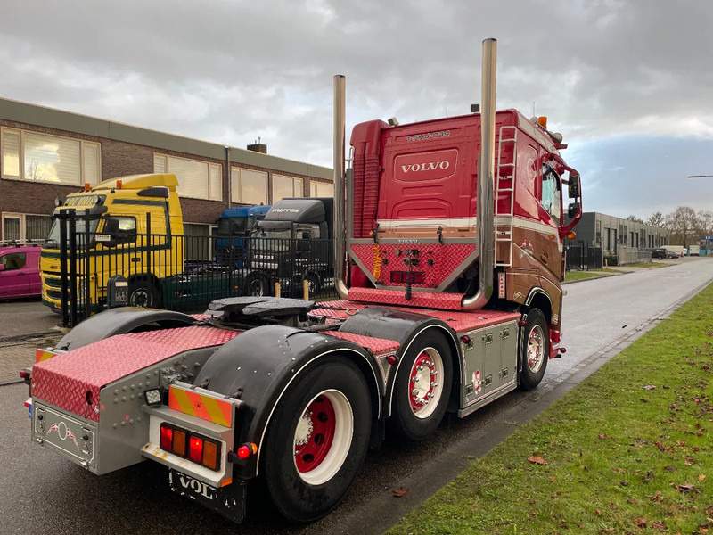 Volvo FH 500 SHOWTRUCK EURO 6 - Влекач: снимка 4 Volvo FH 500 SHOWTRUCK EURO 6 - Влекач: снимка 4
