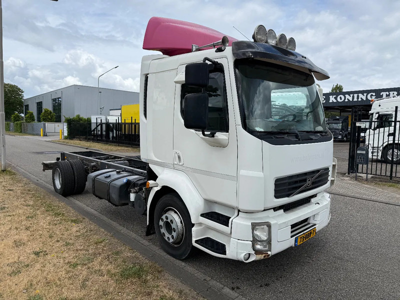 Volvo FL 250 pk 2013 euro 5 - Шаси кабина: снимка 2 Volvo FL 250 pk 2013 euro 5 - Шаси кабина: снимка 2