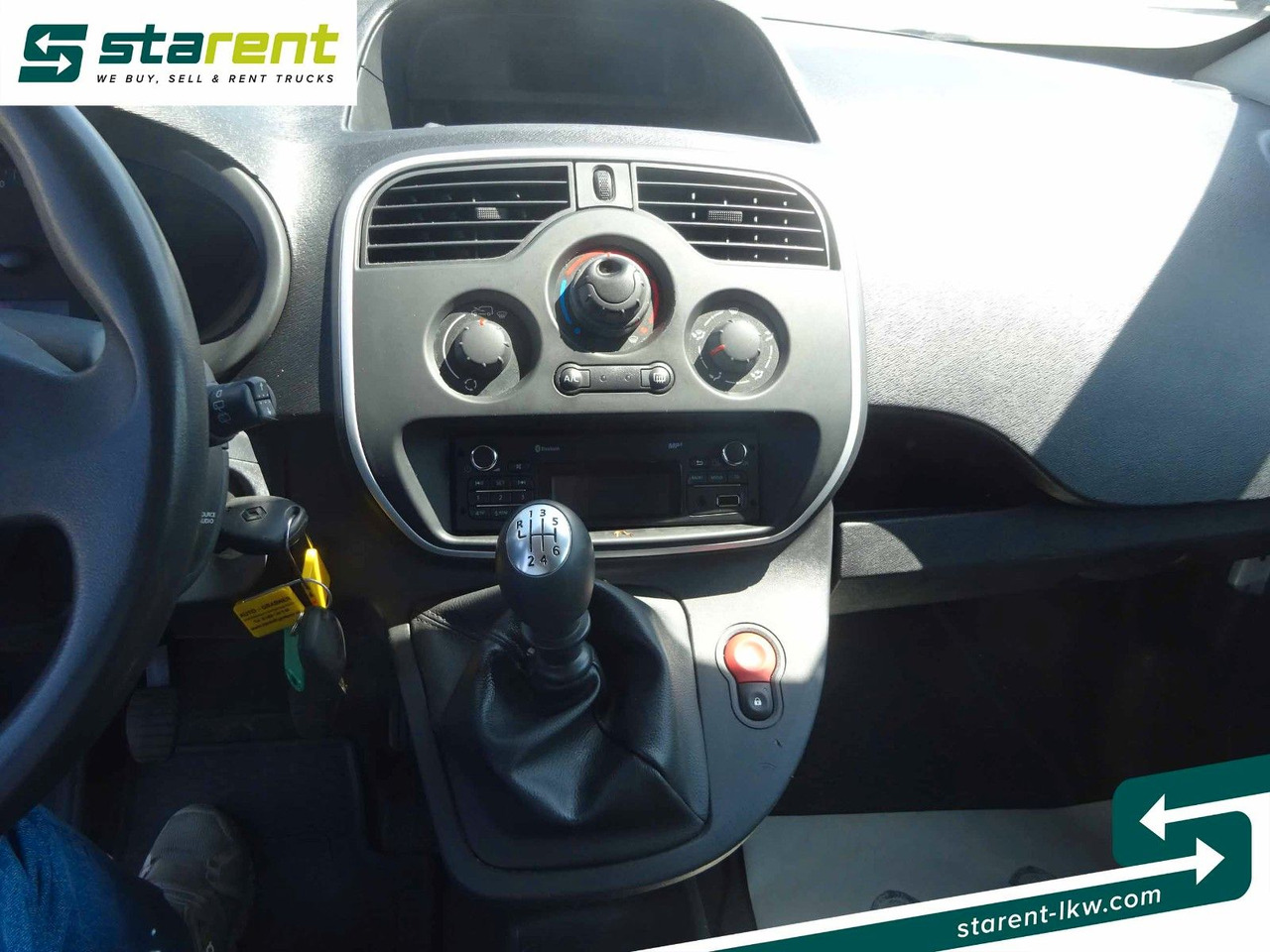 Хладилен бус, Бус с двойна кабина Renault Kangoo: снимка 22