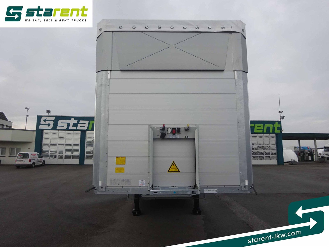 Schmitz Cargobull Tautliner, Bordwand 60cm, Hubdach, Liftachse - Брезентово полуремарке: снимка 2 Schmitz Cargobull Tautliner, Bordwand 60cm, Hubdach, Liftachse - Брезентово полуремарке: снимка 2