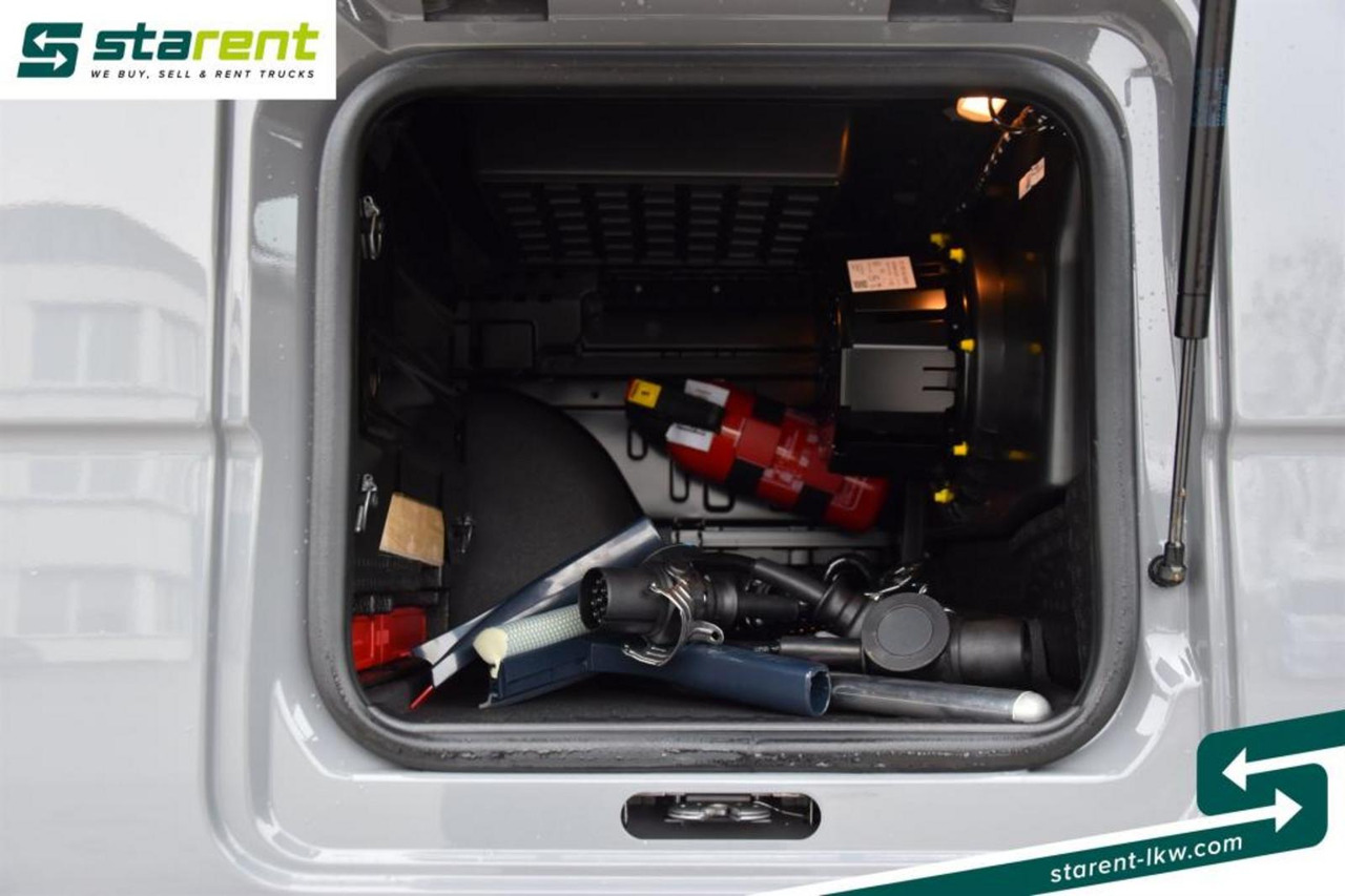 Влекач MAN TGX 18.540 LL Retarder Vollluftfederung Standklima: снимка 12