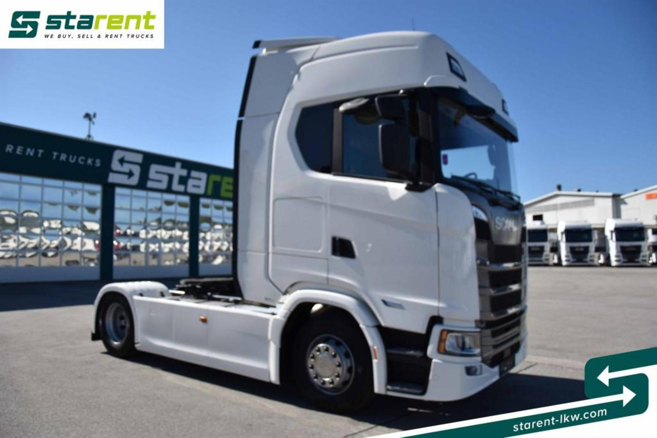 Scania S560 Retarder Navi LED-Lichter Ledersitze ACC - Влекач: снимка 3 Scania S560 Retarder Navi LED-Lichter Ledersitze ACC - Влекач: снимка 3
