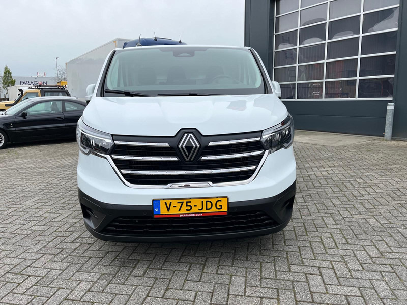 Renault Trafic E-Tech Red L2 H1, Nieuwstaat/New condition, Lees omschrijving/Read description - Малък ван, Електрически бус: снимка 4 Renault Trafic E-Tech Red L2 H1, Nieuwstaat/New condition, Lees omschrijving/Read description - Малък ван, Електрически бус: снимка 4