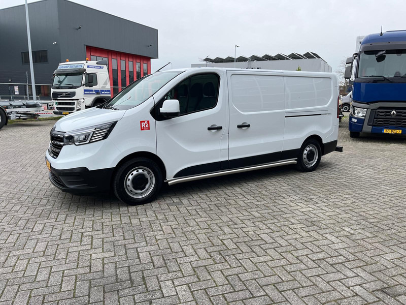 Renault Trafic E-Tech Red L2 H1, Nieuwstaat/New condition, Lees omschrijving/Read description - Малък ван, Електрически бус: снимка 3 Renault Trafic E-Tech Red L2 H1, Nieuwstaat/New condition, Lees omschrijving/Read description - Малък ван, Електрически бус: снимка 3