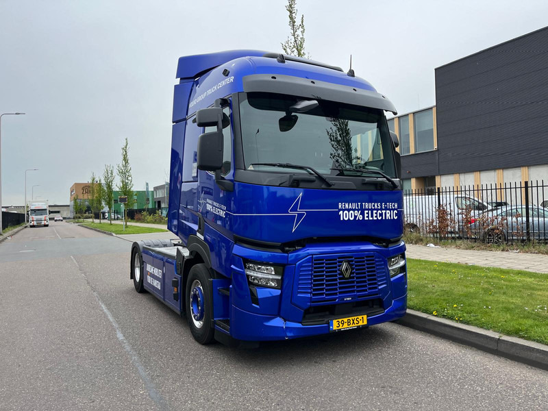 Renault T E-tech T4x2 540kWh 6-packs battery Sleeper Cab 2 beds, Nieuwstaat/New condition - Влекач: снимка 5 Renault T E-tech T4x2 540kWh 6-packs battery Sleeper Cab 2 beds, Nieuwstaat/New condition - Влекач: снимка 5