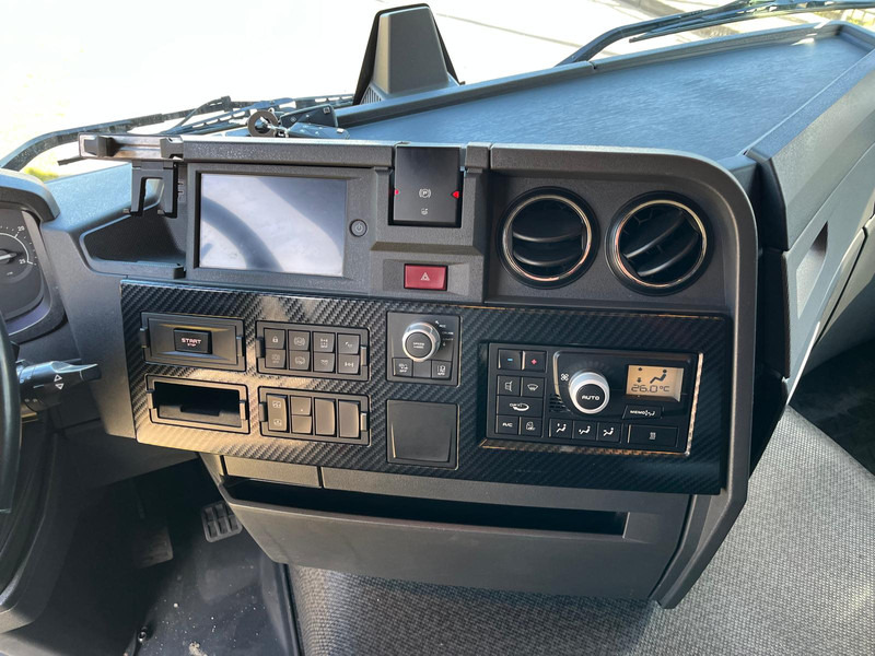 Влекач Renault T-evo 440 T4x2, Sleepercab Comfort 2 Beds, Optidriver, Optibrake: снимка 16