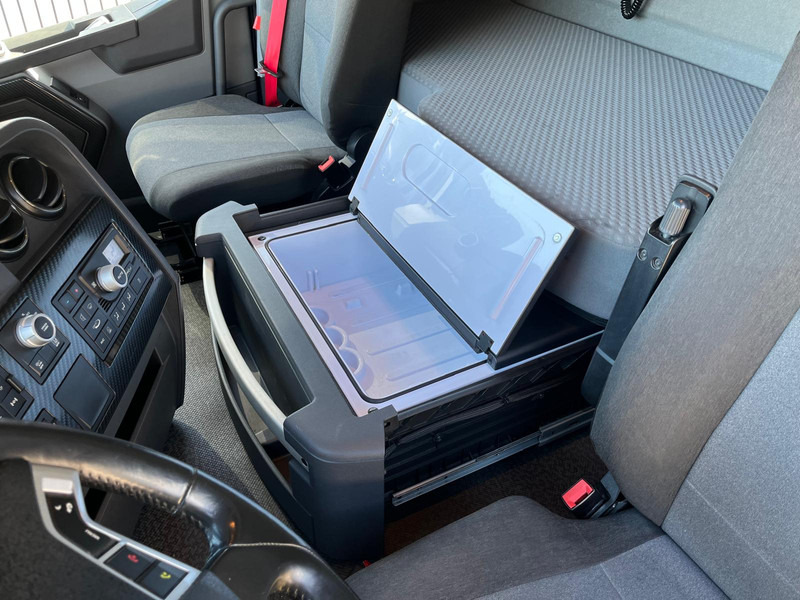 Влекач Renault T-evo 440 T4x2, Sleepercab Comfort 2 Beds, Optidriver, Optibrake: снимка 18