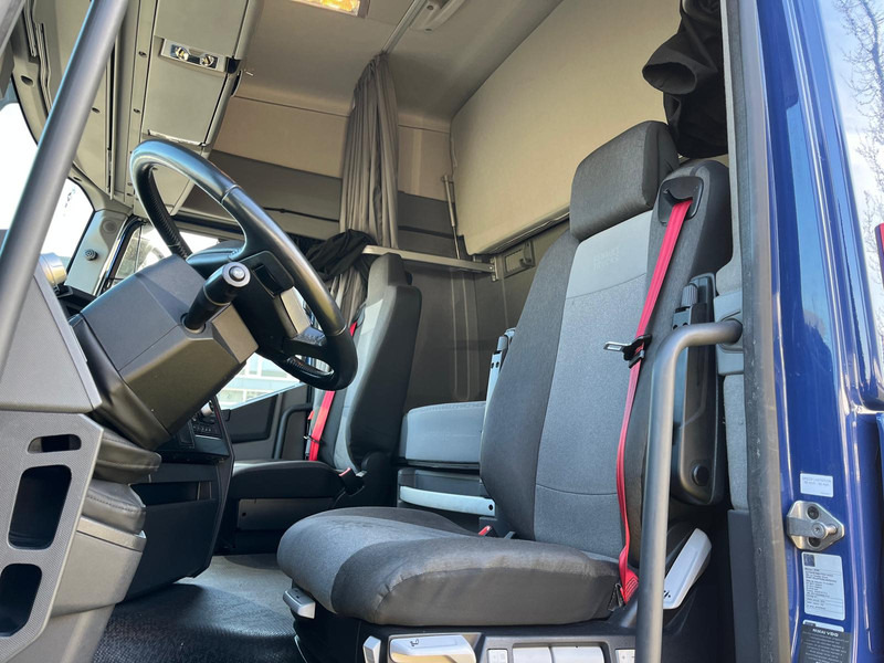 Влекач Renault T-evo 440 T4x2, Sleepercab Comfort 2 Beds, Optidriver, Optibrake: снимка 13
