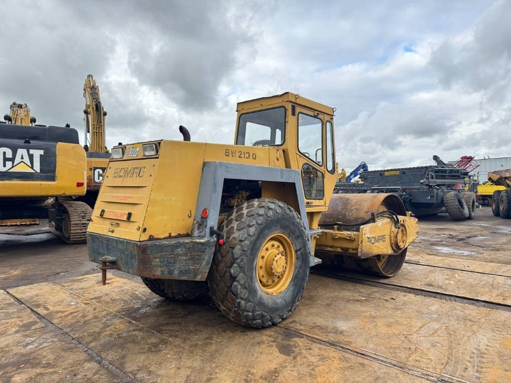 Bomag BW 213 D - Компактор: снимка 5 Bomag BW 213 D - Компактор: снимка 5