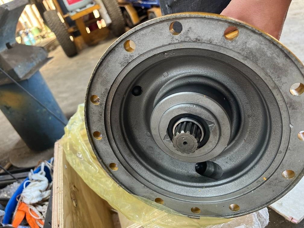 CAT 315cl swing pump (unused) - Хидравлика за Строителна техника: снимка 3 CAT 315cl swing pump (unused) - Хидравлика за Строителна техника: снимка 3