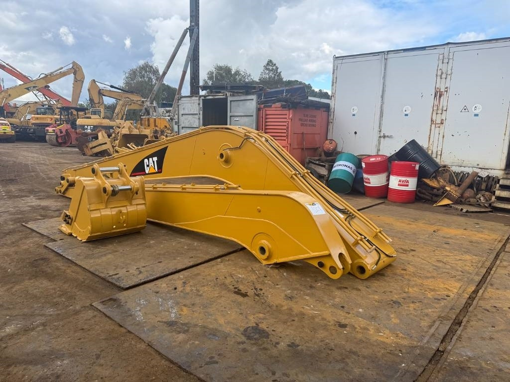 CAT 320 D L LONG REACH BOOM 15M UNUSED - Багер: снимка 4 CAT 320 D L LONG REACH BOOM 15M UNUSED - Багер: снимка 4