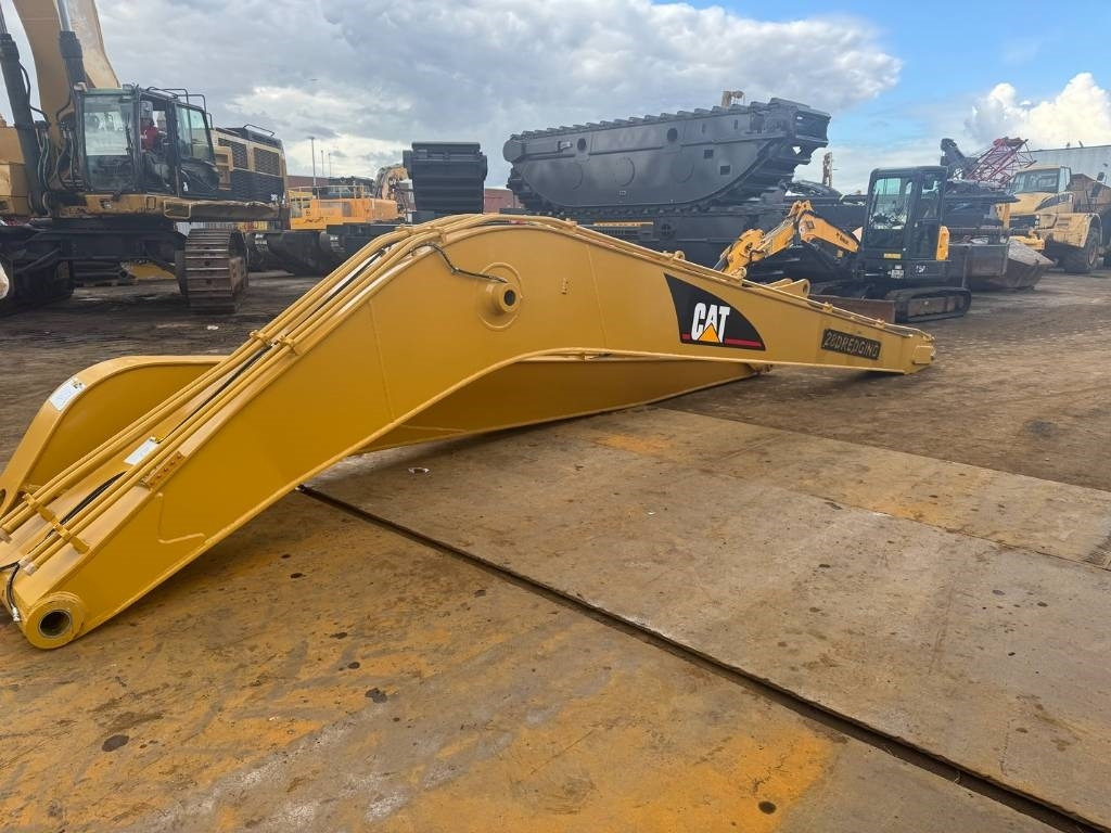 CAT 320 D L LONG REACH BOOM 15M UNUSED - Багер: снимка 2 CAT 320 D L LONG REACH BOOM 15M UNUSED - Багер: снимка 2