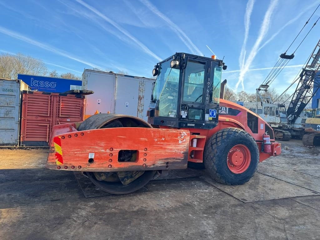 CAT CS 76 - Пътен валяк: снимка 2 CAT CS 76 - Пътен валяк: снимка 2