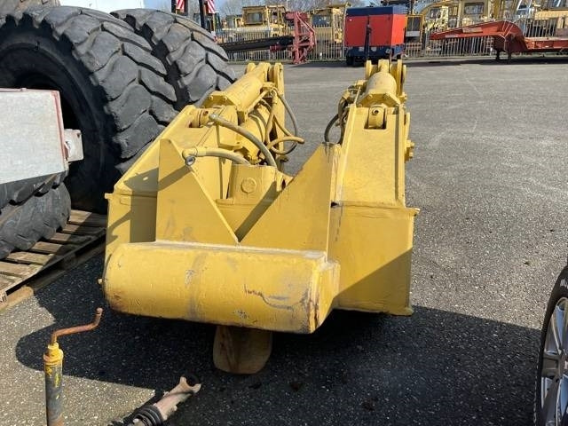 CAT D 8 R Ripper - Скарификатор за Строителна техника: снимка 2 CAT D 8 R Ripper - Скарификатор за Строителна техника: снимка 2