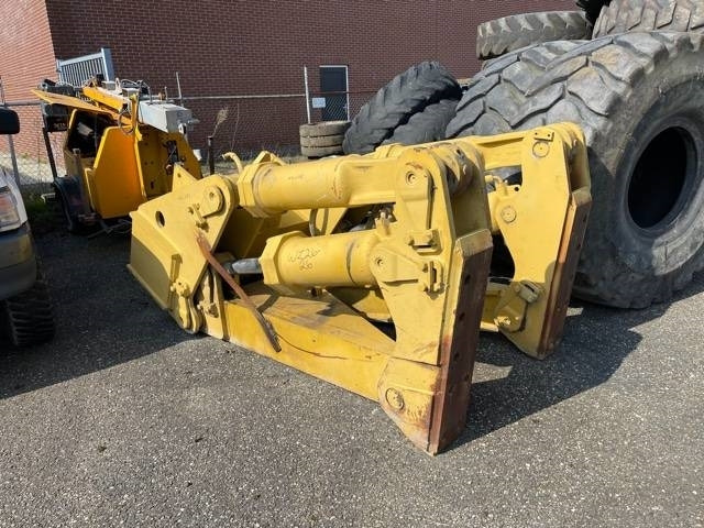 CAT D 8 R Ripper - Скарификатор за Строителна техника: снимка 1 CAT D 8 R Ripper - Скарификатор за Строителна техника: снимка 1