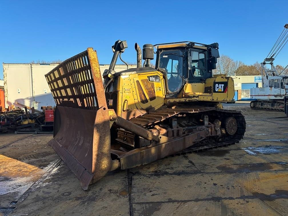 CAT D7E - Булдозер: снимка 1 CAT D7E - Булдозер: снимка 1