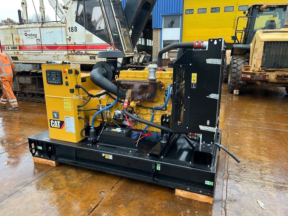 CAT DE 200 E3 200 kva 160kw 10 units availble UNUSED - Електрогенератор: снимка 1 CAT DE 200 E3 200 kva 160kw 10 units availble UNUSED - Електрогенератор: снимка 1