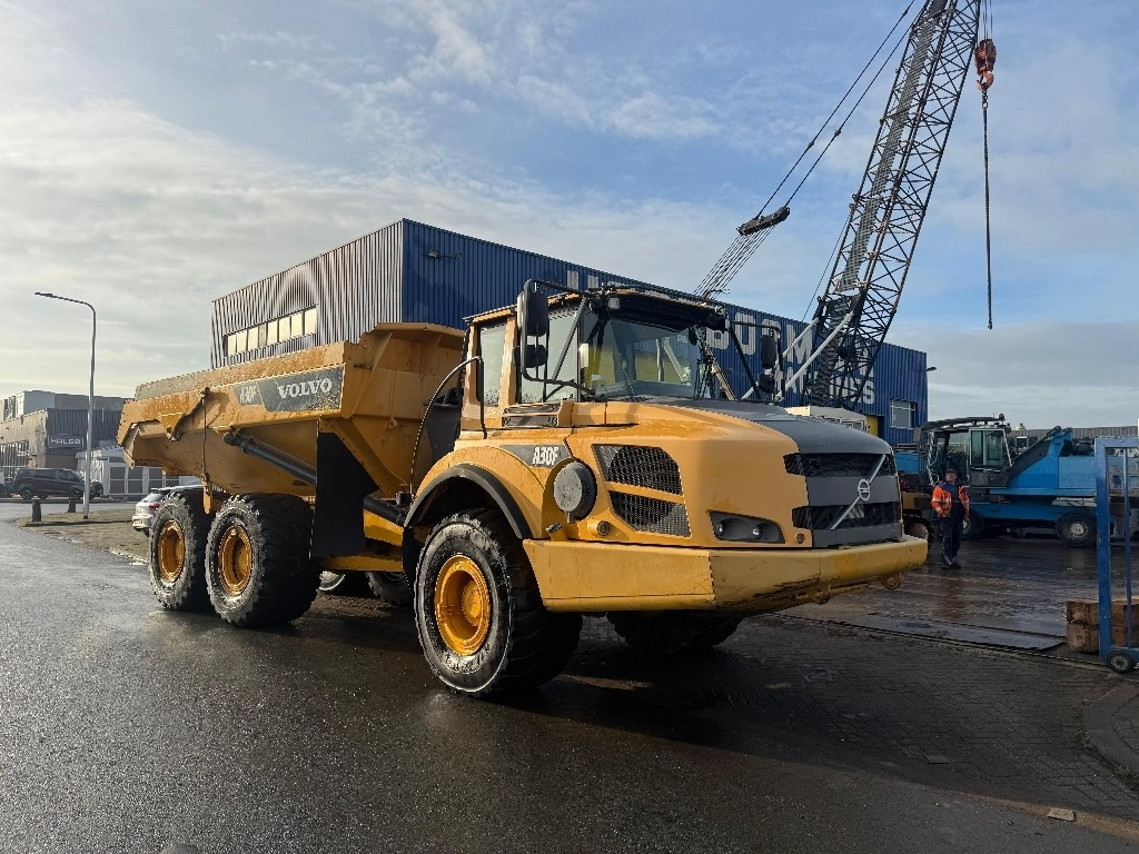 Volvo A 30 F - Съчленен самосвал: снимка 2 Volvo A 30 F - Съчленен самосвал: снимка 2