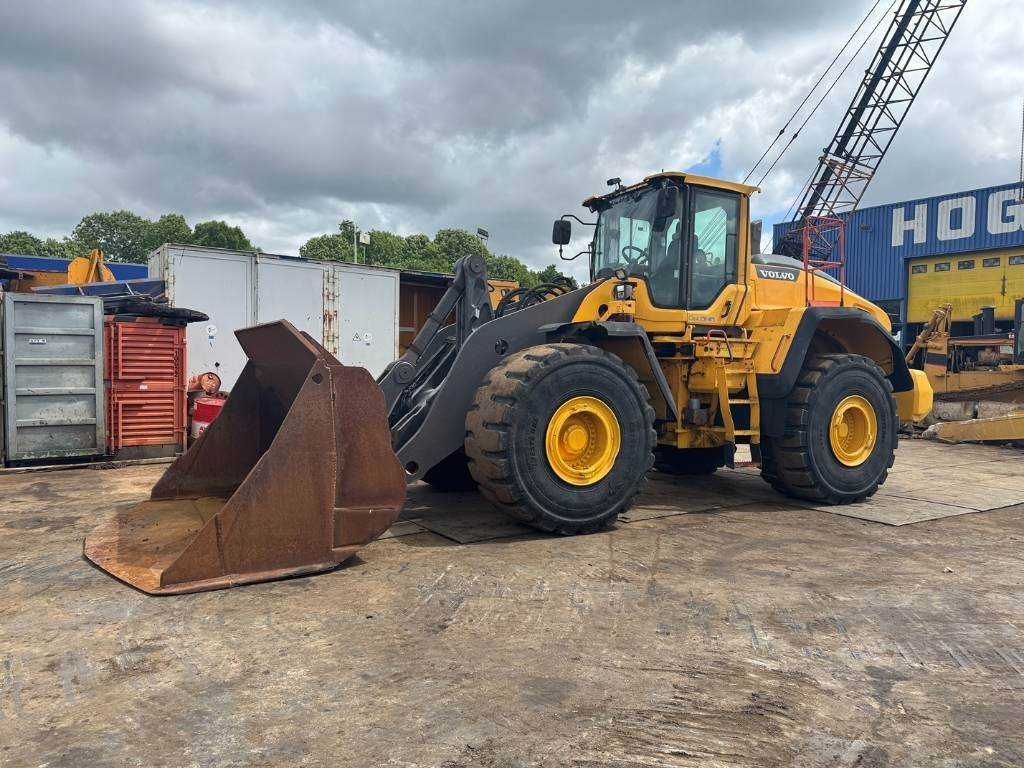 Volvo L 220 H - Колесен товарач: снимка 1 Volvo L 220 H - Колесен товарач: снимка 1