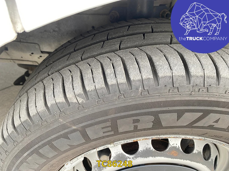 Ford Transit Custom 2.0Tdci dubbele cabine - Товарен бус: снимка 4 Ford Transit Custom 2.0Tdci dubbele cabine - Товарен бус: снимка 4