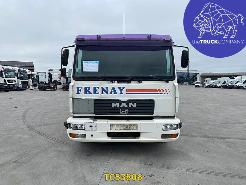 MAN L 2000 12.220 - Камион цистерна: снимка 2 MAN L 2000 12.220 - Камион цистерна: снимка 2