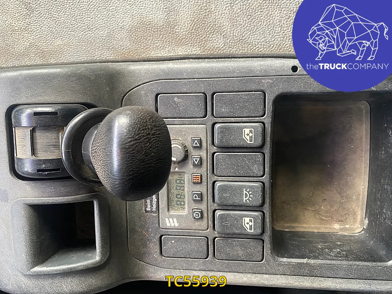 MAN TGA 430 - Контейнеровоз/ Сменна каросерия камион: снимка 2 MAN TGA 430 - Контейнеровоз/ Сменна каросерия камион: снимка 2
