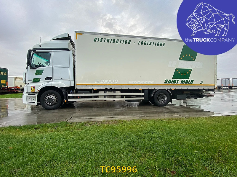 Mercedes-Benz Actros 1832 - Камион фургон: снимка 2 Mercedes-Benz Actros 1832 - Камион фургон: снимка 2