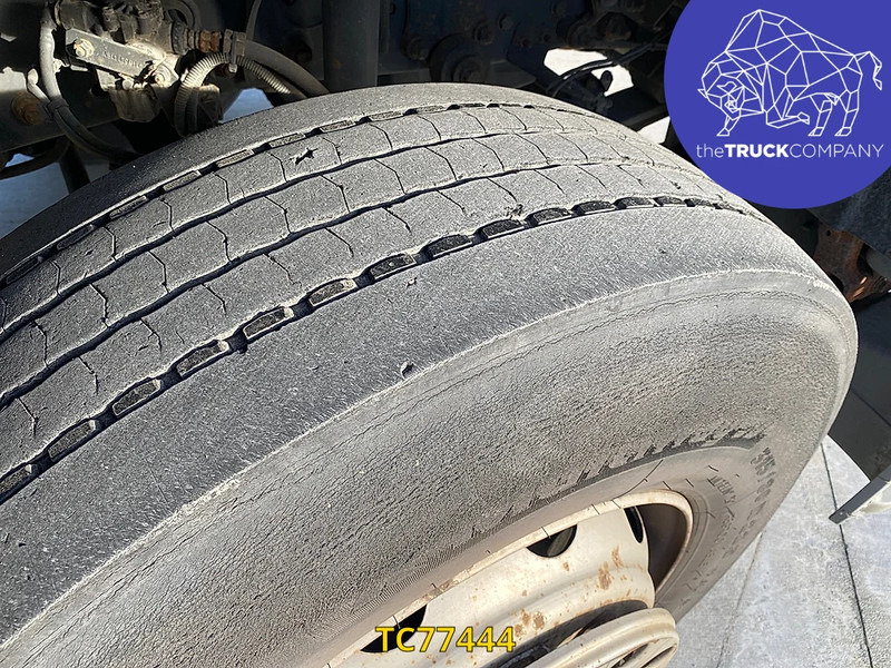 Mercedes-Benz Axor 1828 - Камион с брезент: снимка 4 Mercedes-Benz Axor 1828 - Камион с брезент: снимка 4