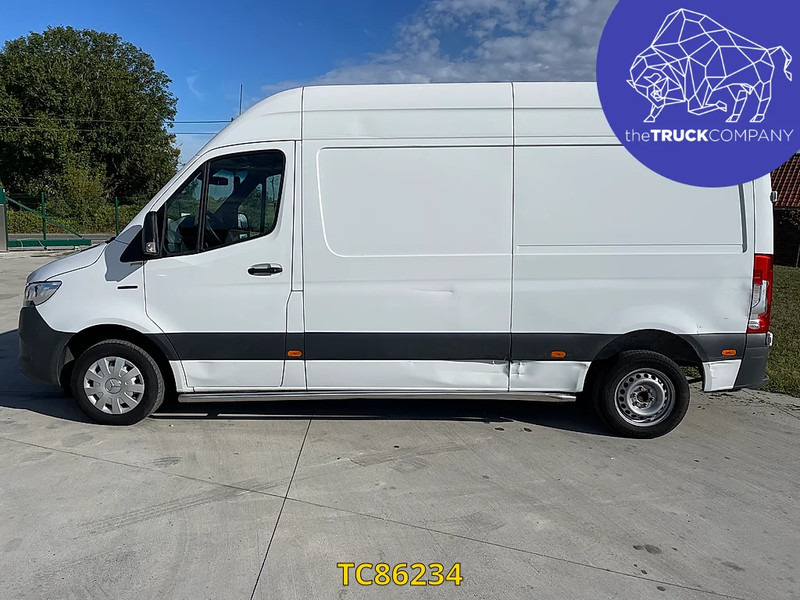 Mercedes-Benz E-Sprinter L2H2 41kWh - Товарен бус, Електрически бус: снимка 2 Mercedes-Benz E-Sprinter L2H2 41kWh - Товарен бус, Електрически бус: снимка 2