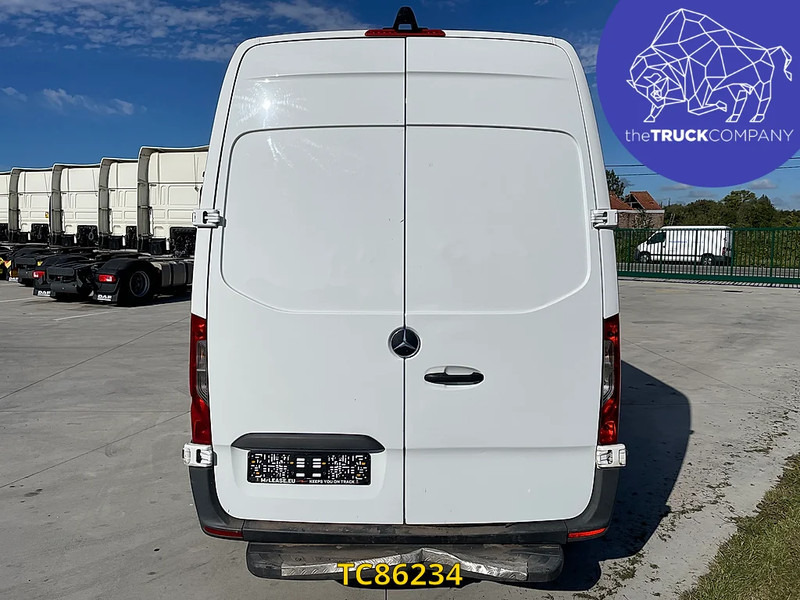 Mercedes-Benz E-Sprinter L2H2 41kWh - Товарен бус, Електрически бус: снимка 4 Mercedes-Benz E-Sprinter L2H2 41kWh - Товарен бус, Електрически бус: снимка 4