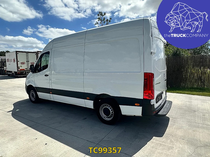 Mercedes-Benz Sprinter 317 CDI L2H2 - Товарен бус: снимка 4 Mercedes-Benz Sprinter 317 CDI L2H2 - Товарен бус: снимка 4
