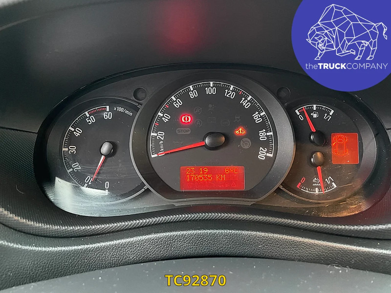 Opel Movano - Товарен бус: снимка 2 Opel Movano - Товарен бус: снимка 2