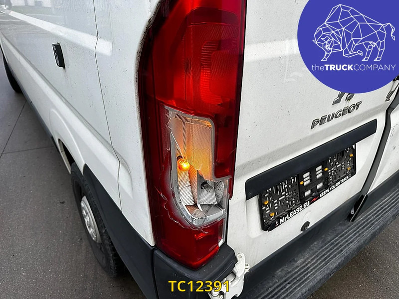 Товарен бус Peugeot Boxer L3H2: снимка 12