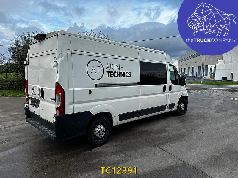 Товарен бус Peugeot Boxer L3H2: снимка 18