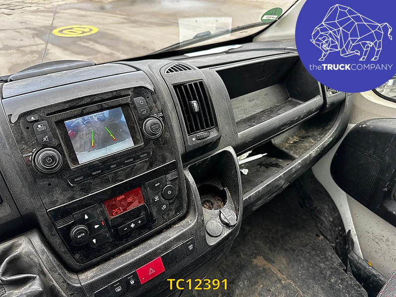 Товарен бус Peugeot Boxer L3H2: снимка 7