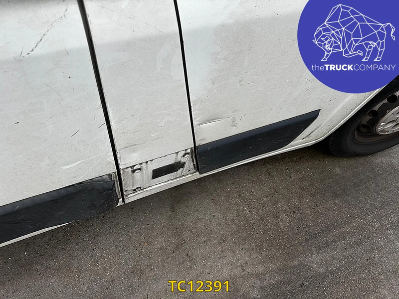Товарен бус Peugeot Boxer L3H2: снимка 8