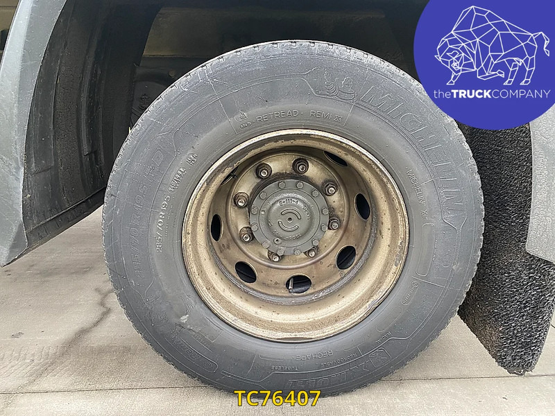 Рефрижератор камион Renault D 210: снимка 8